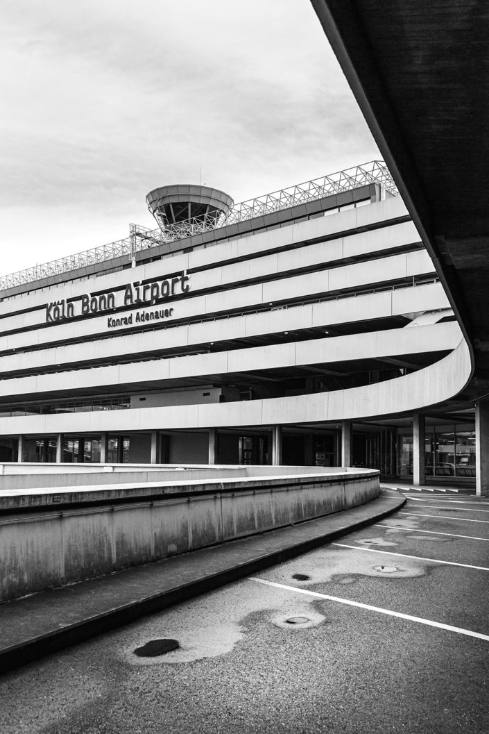 Flughafen Köln Bonn Terminal 1 Architektur Brutalismus