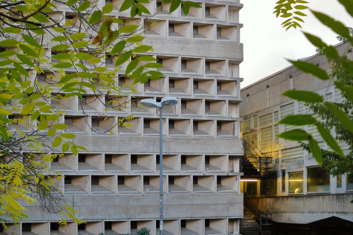 Fassade der Unibibliothek in Köln