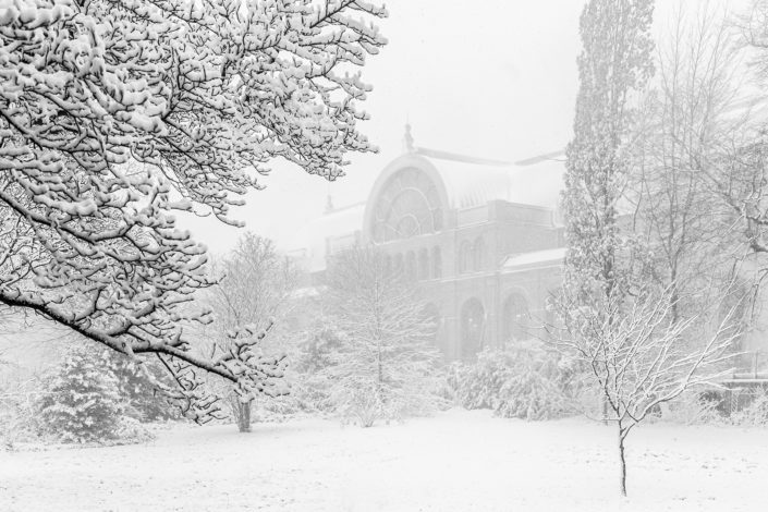 Das Festhaus der Flora Köln im Winter