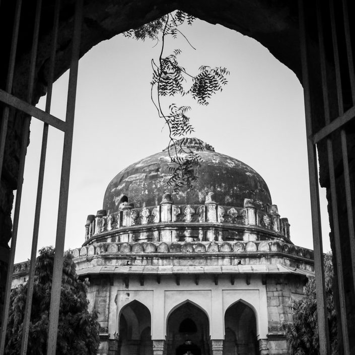 Indien, Neu Delhi, Lodhi Gardens, Park mit alter Architektur