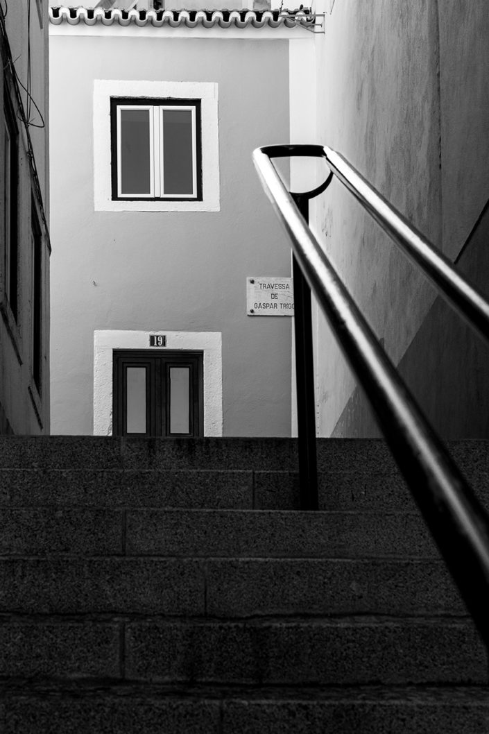 Treppen in den Gassen der Alfama, Lissabon