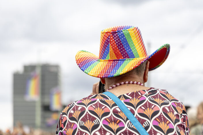 Teilnehmerin an der Parade und Demonstration am CSD 2025 in Köln
