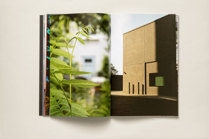 Doppelseite mit Fotografien aus „Some of my work – so far“